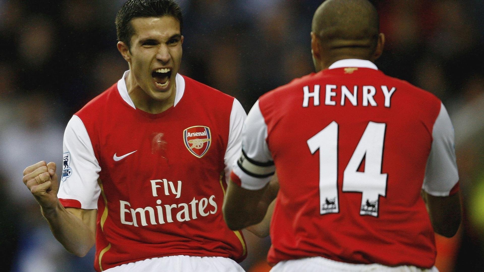 开云体育-博卡球员抗压选位不佳，空档被放大，博卡知名球星