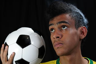 开云体育官网在线-校园足球缺乏横向联赛结构支撑，我国校园足球训练存在的问题