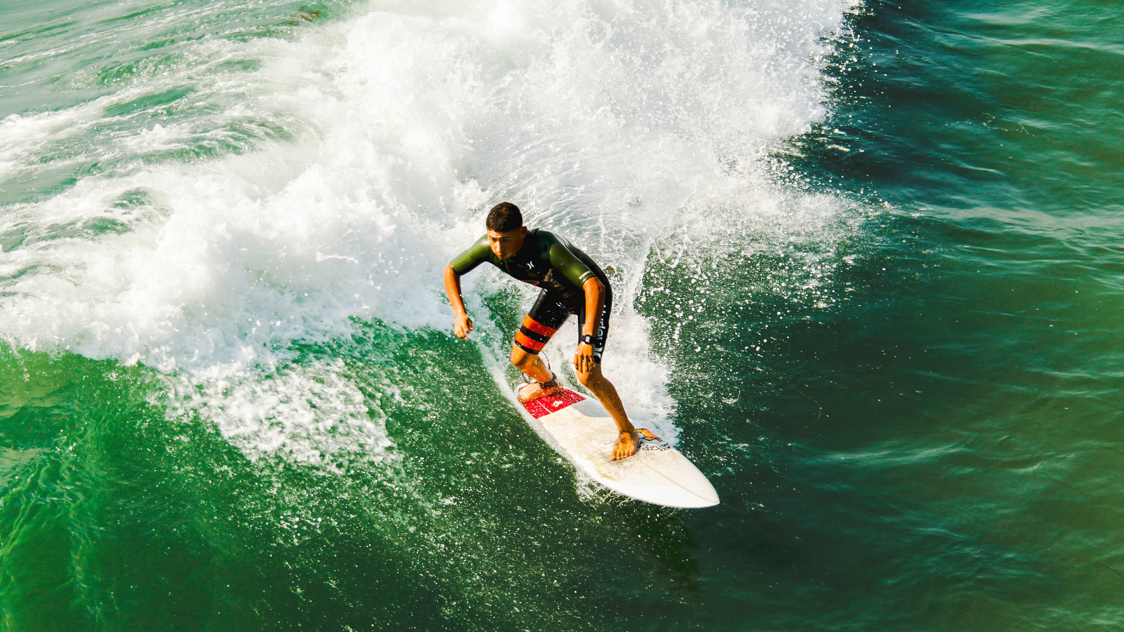 “马科斯·莫奇的领导力与冷静判断,帮助阿根廷美洲狮队保持高水平竞技状态”