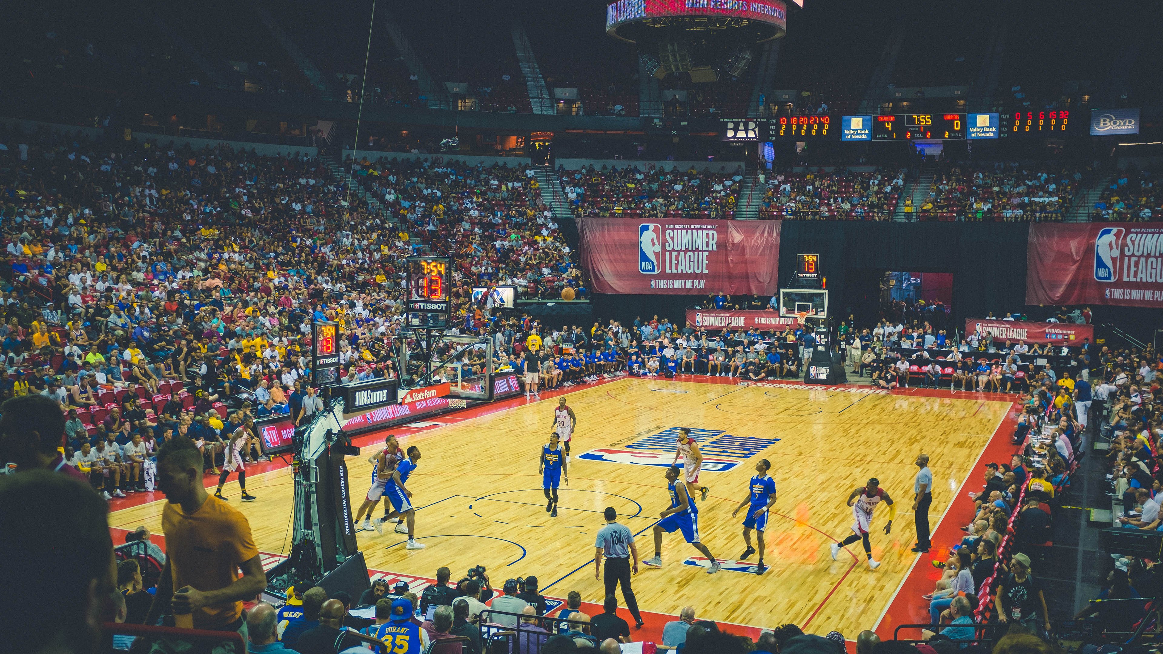 “罗密欧·冈萨雷斯的精准配合与全能技术，提升美洲狮队的战术深度”