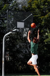 开云体育-多位媒体人肯定朱芳雨夏季交易眼光与手腕，朱芳雨精彩集锦